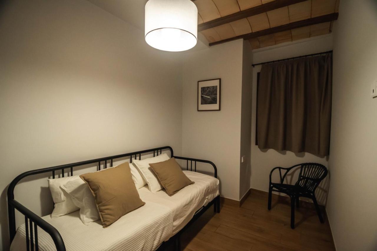 Cal Negret Rural Apartments Alos de Balaguer Exteriör bild